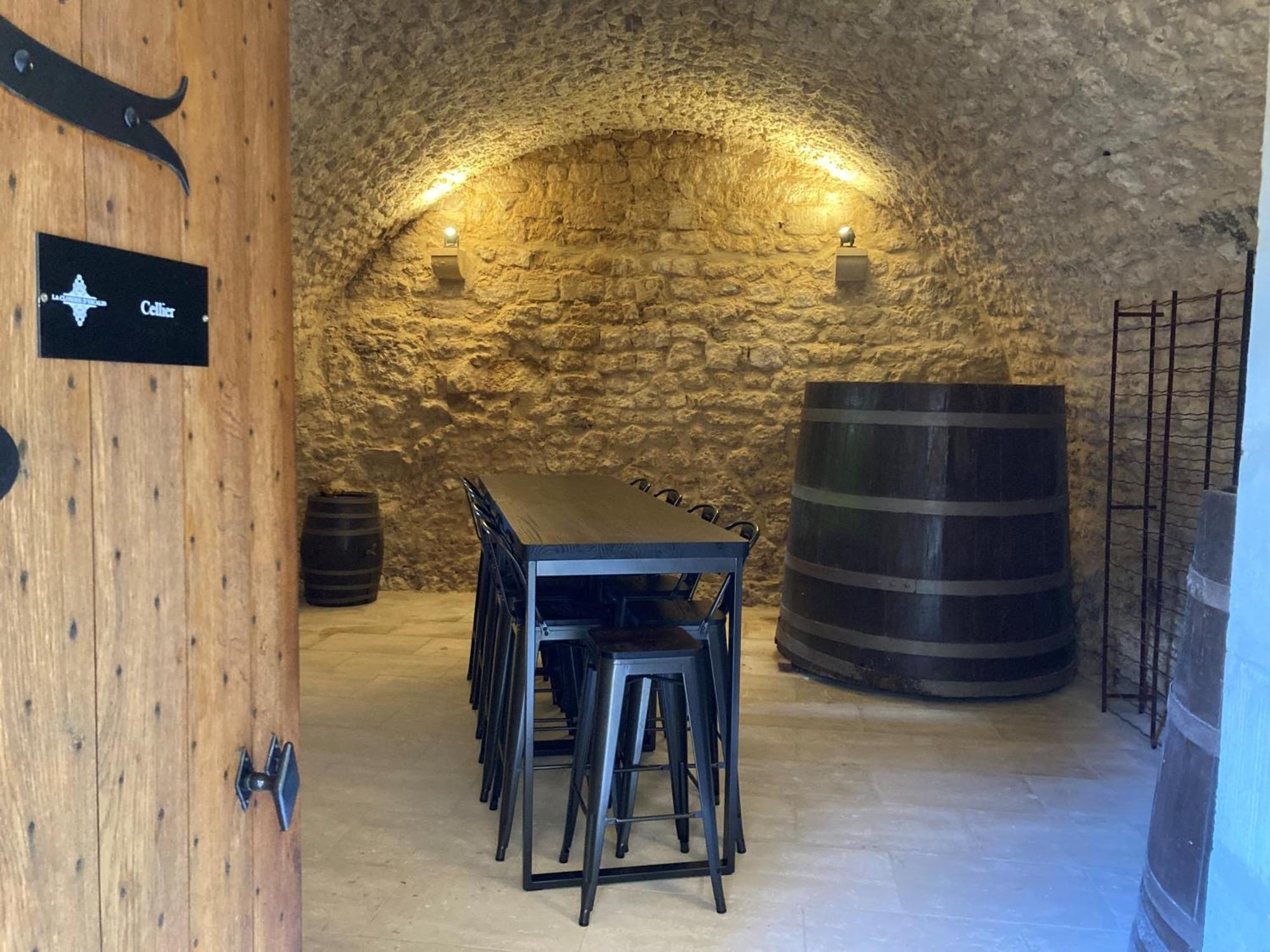 La Closerie D'Escalin Gite 12 Personnes Et Jacuzzi La Garde-Adhémar Екстериор снимка