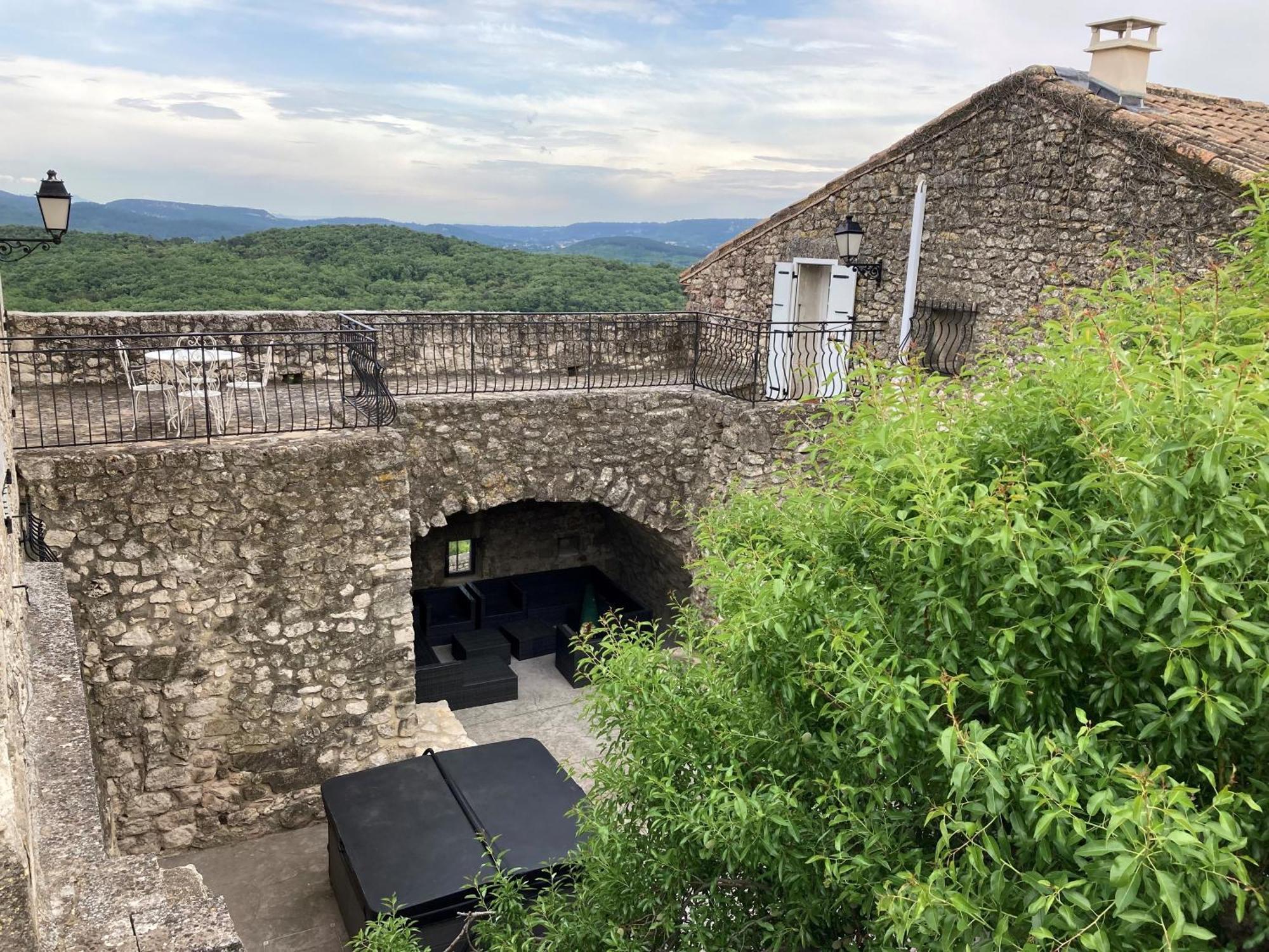 La Closerie D'Escalin Gite 12 Personnes Et Jacuzzi La Garde-Adhémar Екстериор снимка